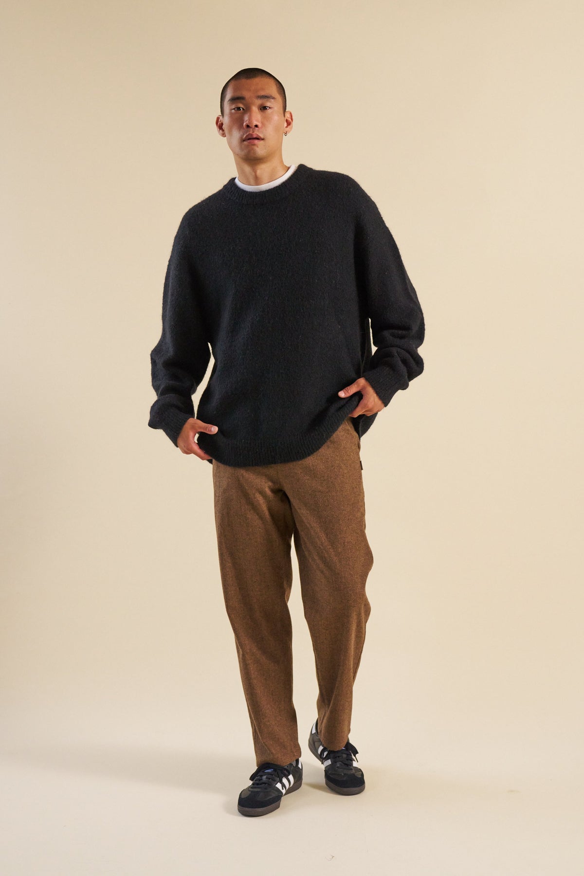 Men's Black Oversized Crew Neck Jumper – Brushed Knit Sweater