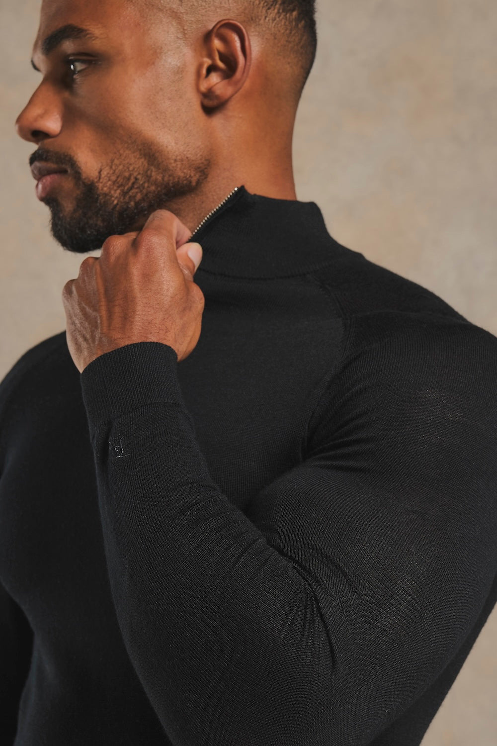 Men's Merino Wool-Blend Half-Zip Jumper – Extra Fine Knit in Black