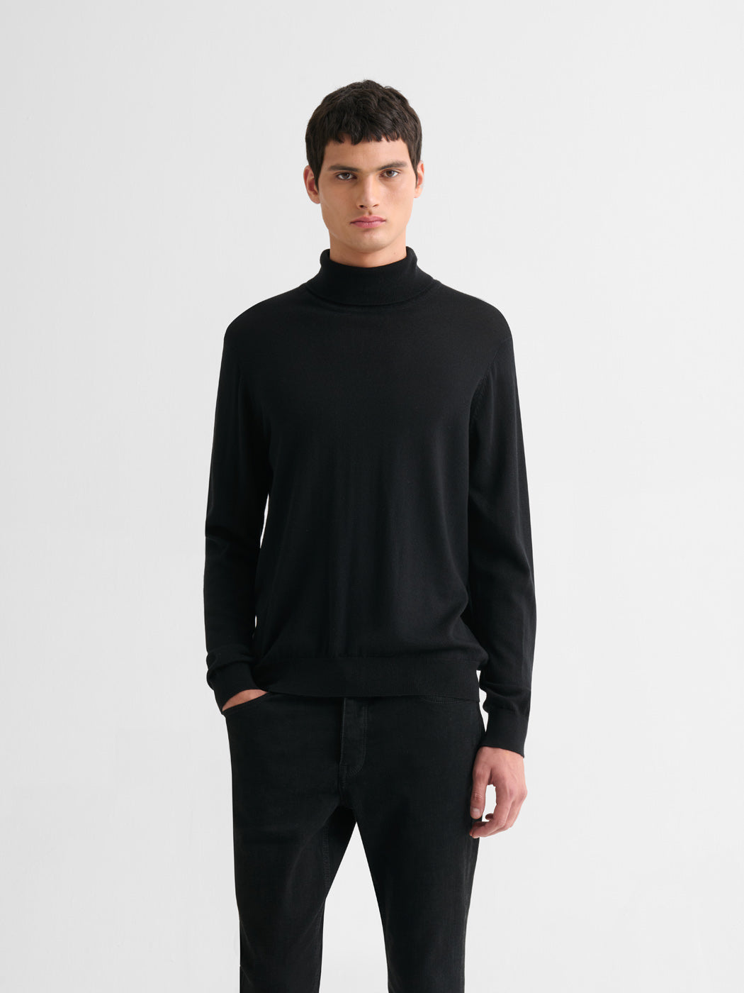 Men's Merino Wool-Blend Roll Neck Jumper – Fine Knit Turtleneck