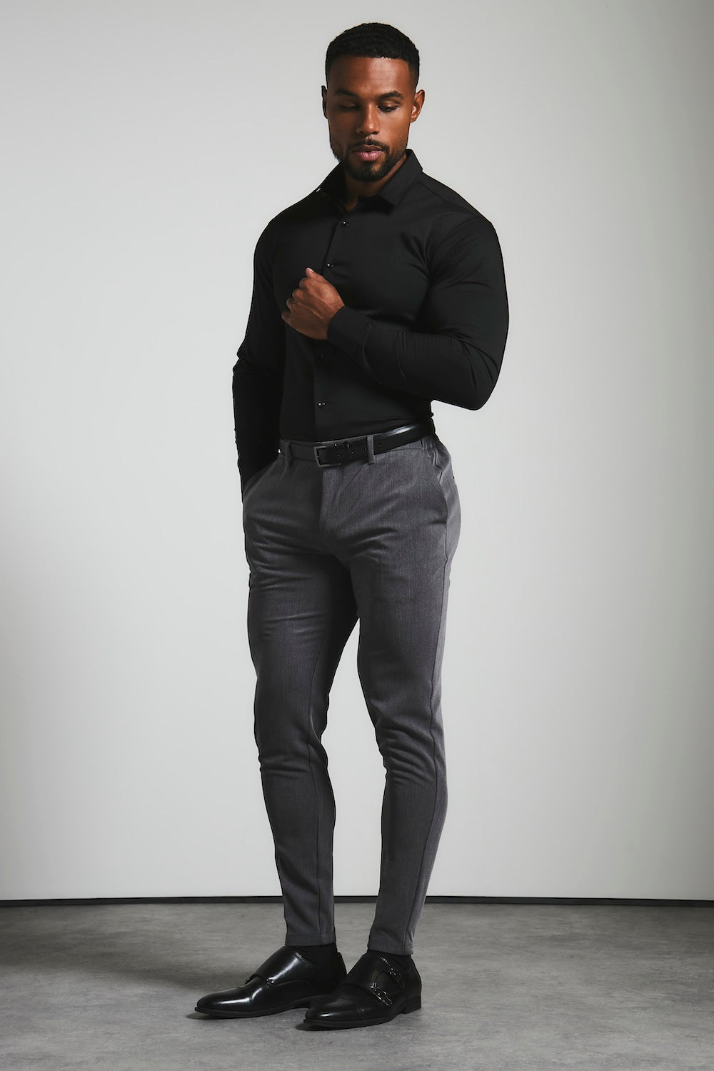 Men'S Muscle Fit Dress Shirt In Black