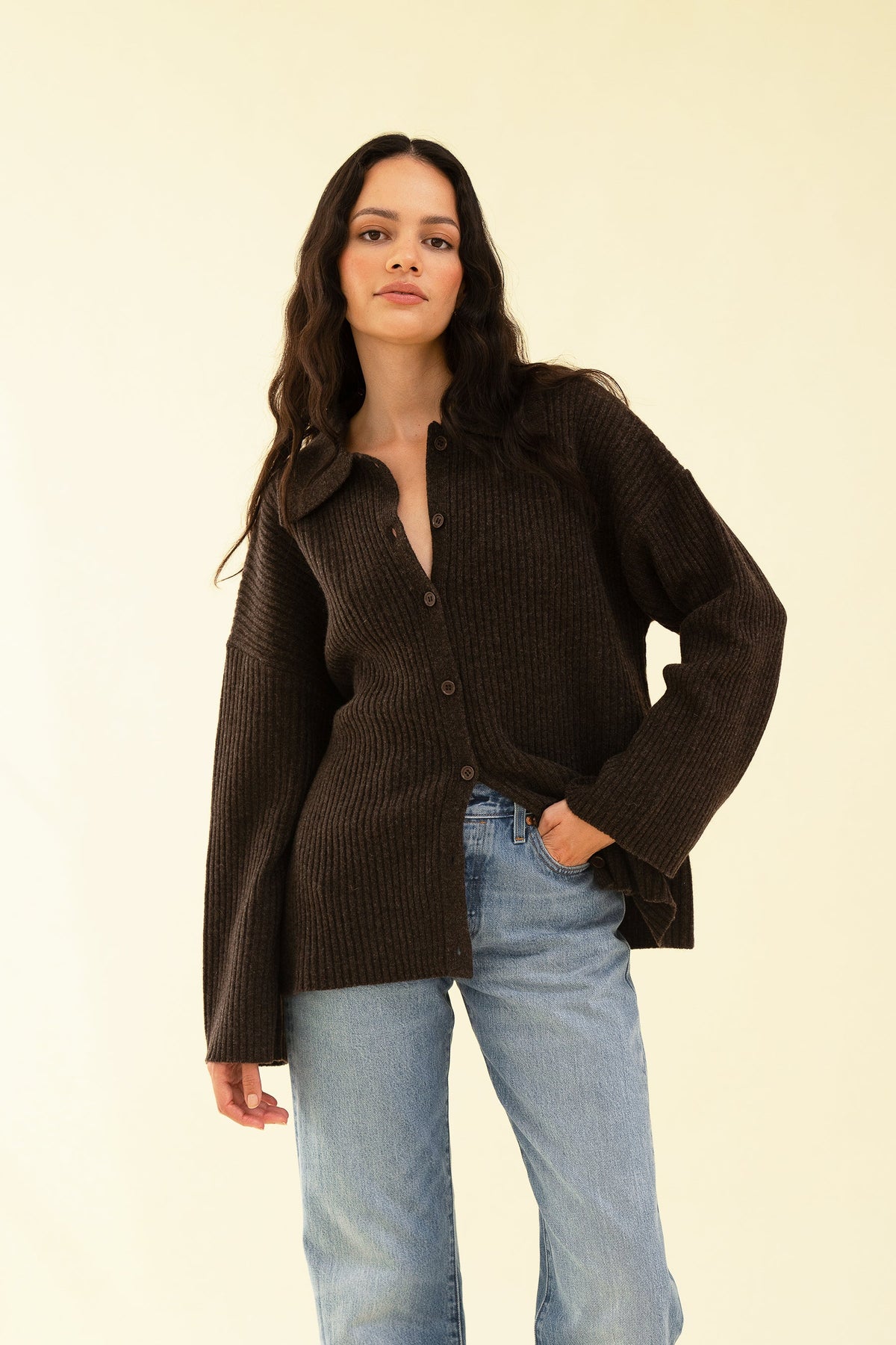 Women's Wool-Blend Cardigan – Oversized Collared Coffee Knit