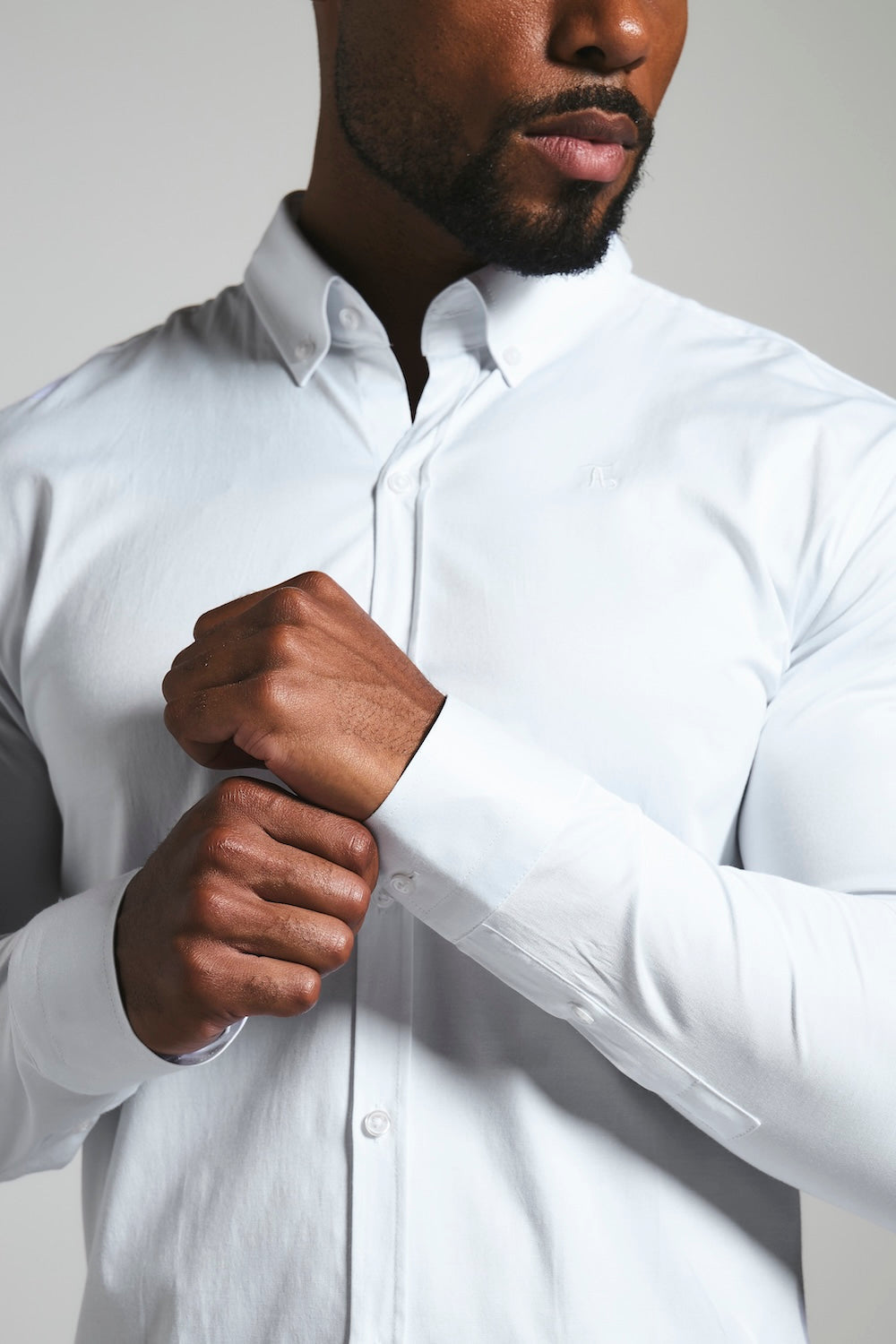 Men's White Muscle Fit Shirt – Stretch Button-Down Collar Shirt